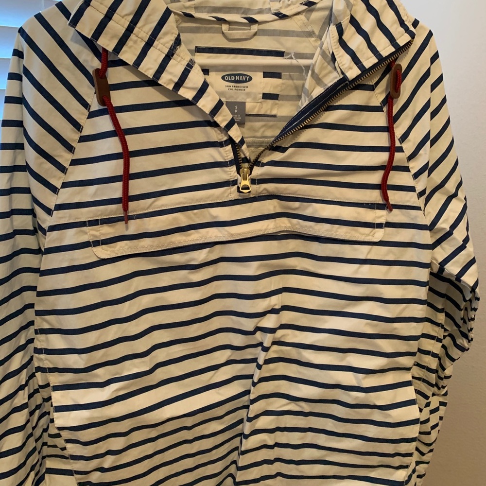 GAP Women’s Rain Jacket